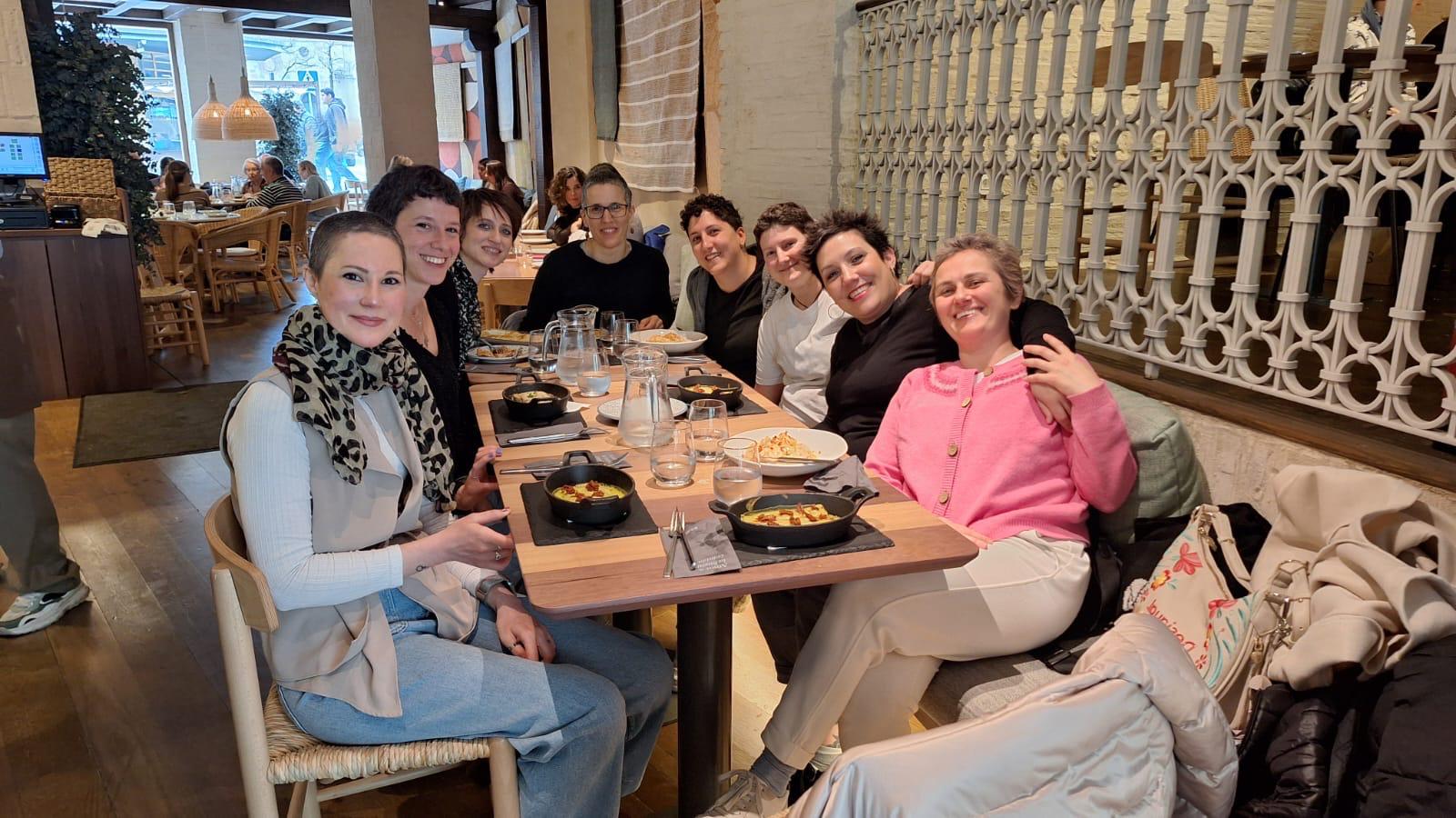 Conexión Que Suma. Grupo De Mujeres Jóvenes SARAY.